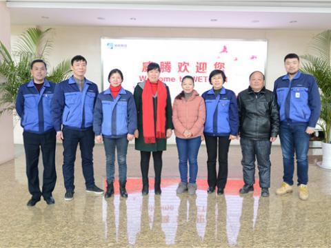 庆幸退休 永享幸福——龙8头号玩家集团退休员工欢送会 