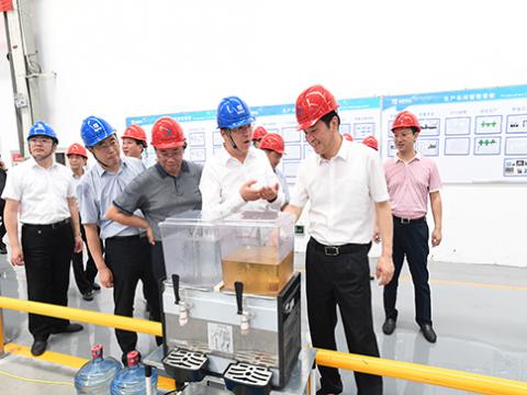市委书记潘早云深入龙8头号玩家集团开展清静生产检查